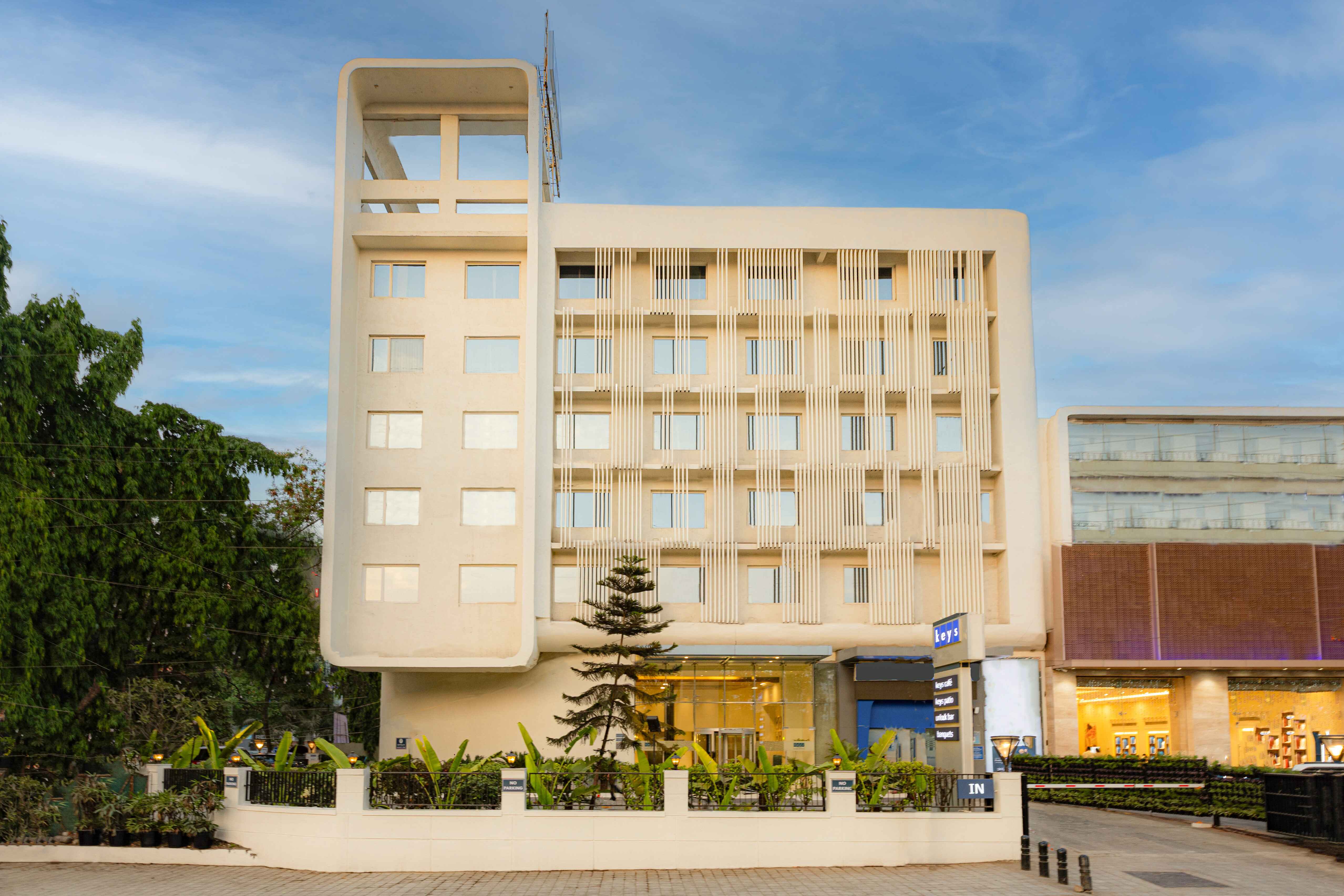 hotels in pimpri chinchwad